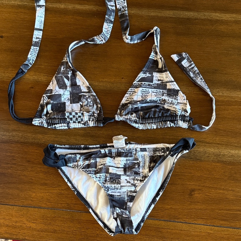 Hurley Black and White Print Triangle Bikini Set